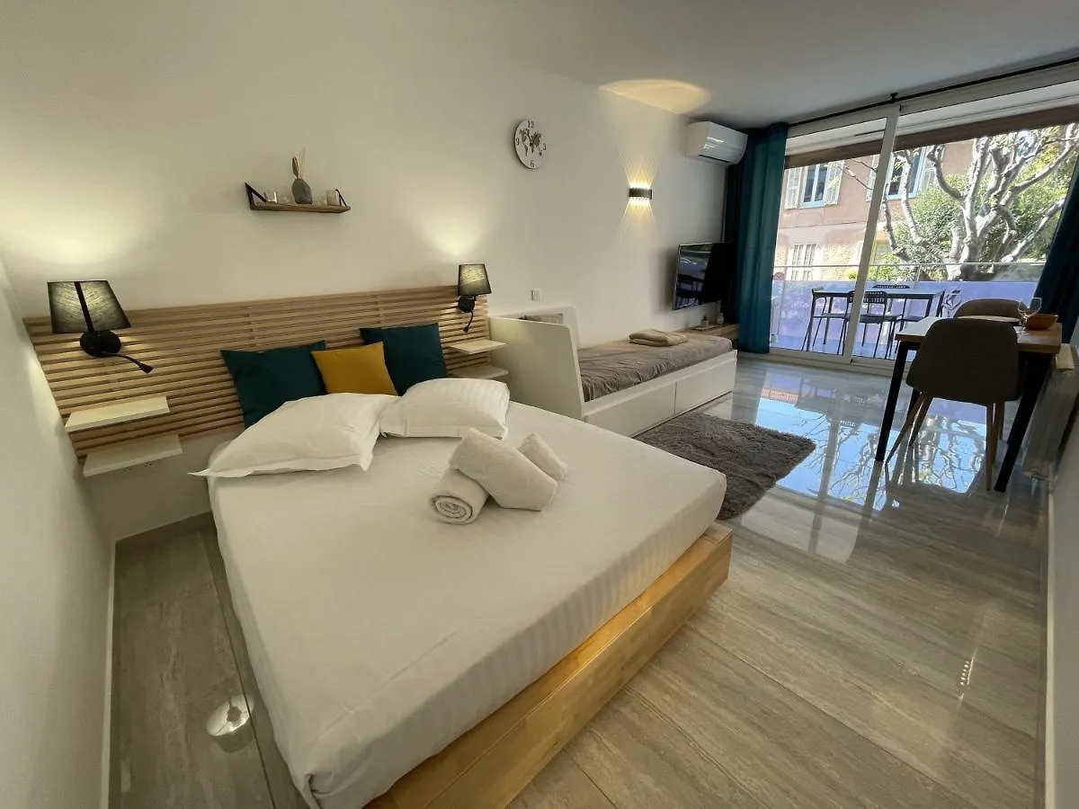 Chaleureux Studio, 200M De La Plage, Parking, Wifi Rocabruna Apartamento
